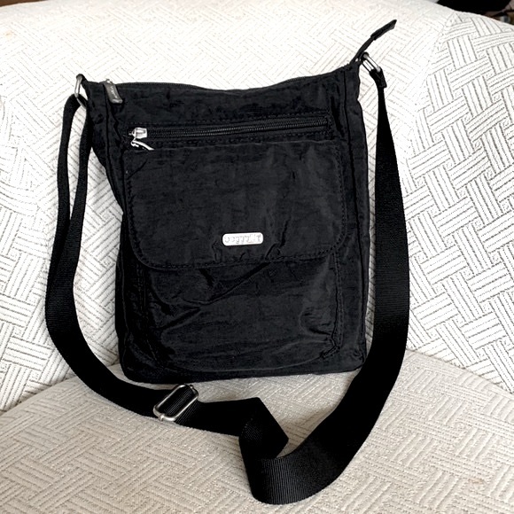 Baggallini Bags Baggallini Crossbody Zip Top Bag Pockets Adjustable